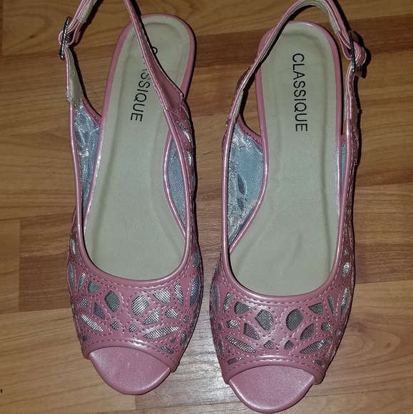 Women's Dress Shoes - Picture 1 of 2